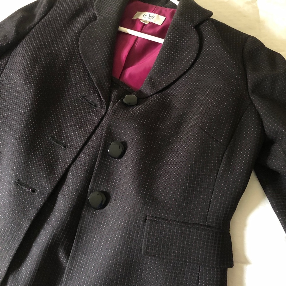 Le Suit - Black and hot pink Jacket and skirt